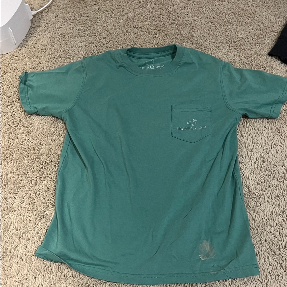 Properly tied green t shirt good condition!